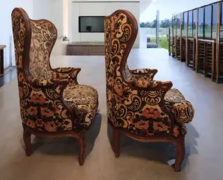 2 SILLONES OREJEROS JACINTO USAN 