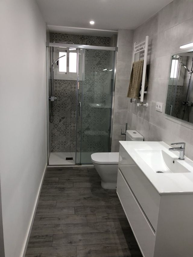 Alicatado y reforma de baños