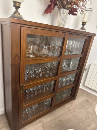 Vitrina antigua madera y cristal