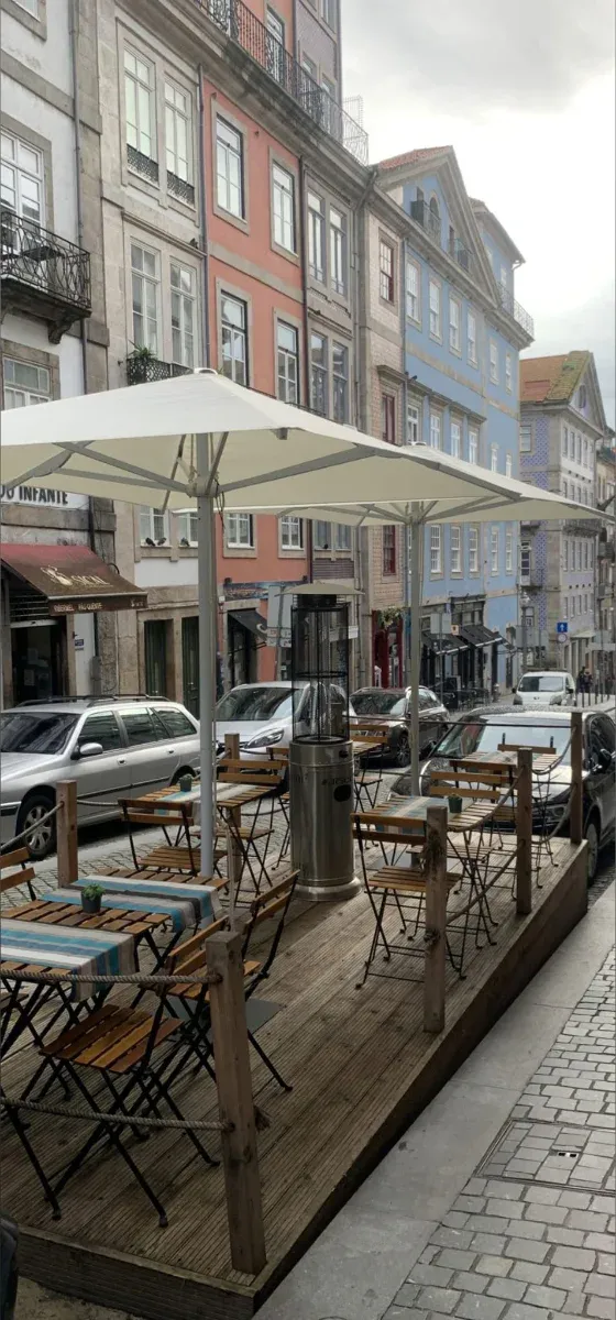 Estrado de madeira para exterior