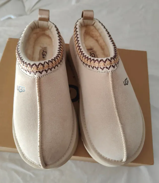 Zapatillas UGG Beige Talla 38