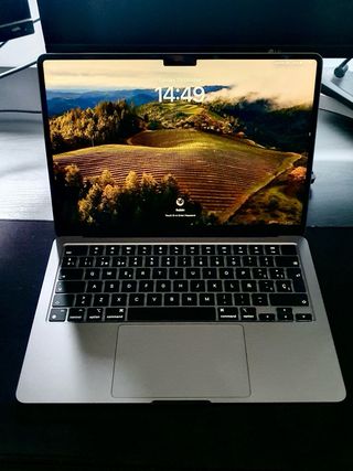 MacBook Air M2 13 Plata 2023