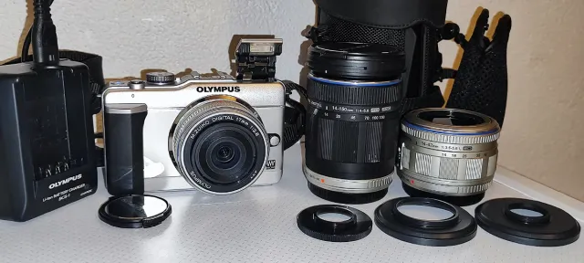 Cámara digital Olympus PEN E-PL1  Plata + Accesori