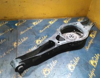 Seat 894077 brazo suspensión inferior trasero leon