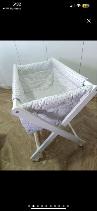 Minicuna bebé y silla de coche