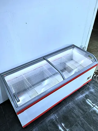 Congelador isla marca AHT compresor inverter