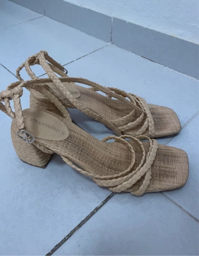 Sandalias Stradivarius Beige Talla 38