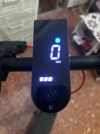 Patinete Xiaomi 4 Lite con cargador