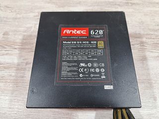 Fuente Antec HCG-620 (620W)