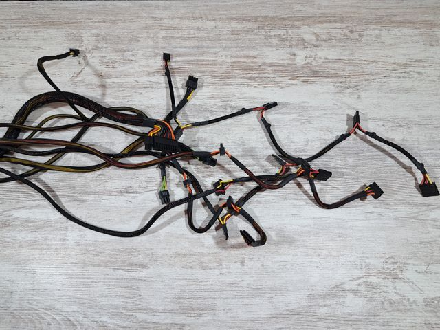 Alimentatore OCZ OCZ700MXSP (700W)