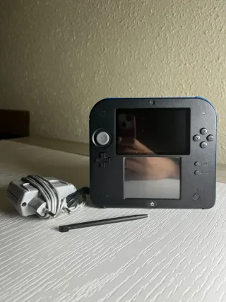 Nintendo 2DS blu e nero 