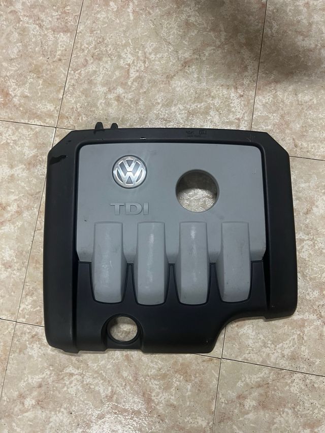 Tapa motor VW TDI Passat B6