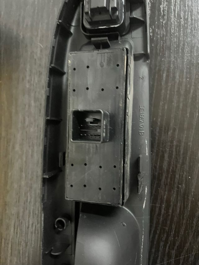 Panel Mando Elevalunas Passat B6 R Line