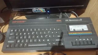 ZX Spectrum +2 Action Pack Caja Deteriorada