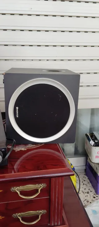 Altavoz Subwoofer LG Negro