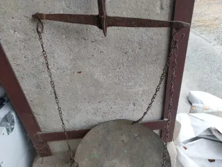 Coppia Pesi Esagonali in Ghisa e bilancia ottone 