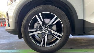 VOLVO XC40 2.0 B3 PLUS DARK AUTO 5P