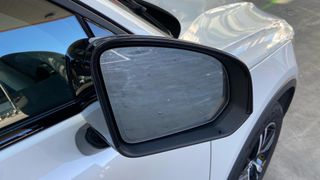 VOLVO XC40 2.0 B3 PLUS DARK AUTO 5P