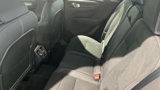 VOLVO XC40 2.0 B3 PLUS DARK AUTO 5P