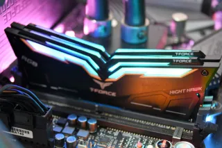 Memoria RAM 2x8GB DDR4-3200 MHz CL16