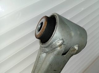 Peugeot brazo suspensión inferior delantero 139574