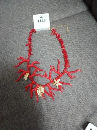 Collana YILI corallo rosso e oro