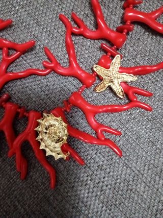 Collana YILI corallo rosso e oro