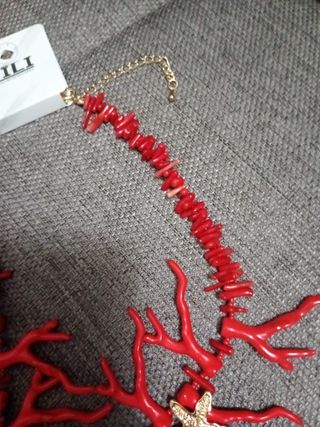 Collana YILI corallo rosso e oro