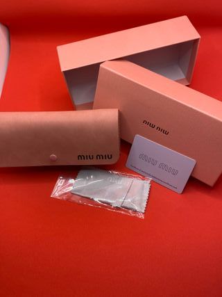 Occhiali da sole Miu Miu rosa