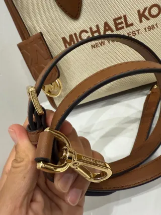 Bolso Michael Kors beige y camel