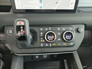 Land Rover Defender 2.0 Si4 404 SE 110 Auto 4WD PHEV