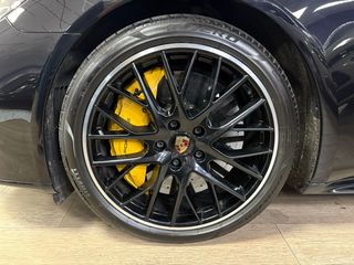 PORSCHE Panamera Turbo S E-Hybrid