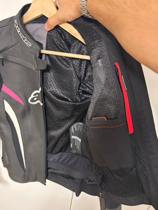 Chaqueta Alpinestars de cuero Negra y Rosa