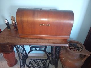 Macchina da cucire Singer a pedale