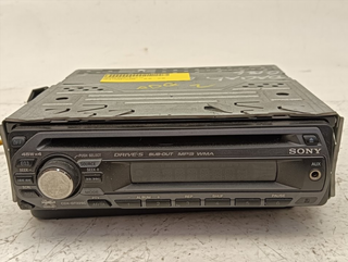 SISTEMA AUDIO / RADIO CD DACIA LOGAN Laureate | 0