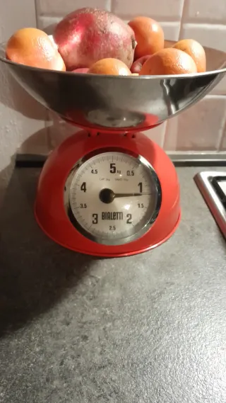 Bilancia vintage rossa Bialetti