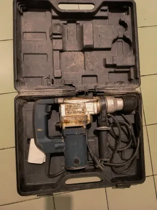 Martillo Eléctrico 850W con Maletín