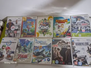 Wii + Lote de 9 Videojuegos FIFA, Monopoly, Just