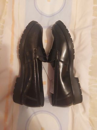 Mocasines charol negros El Corte Inglés Talla 40