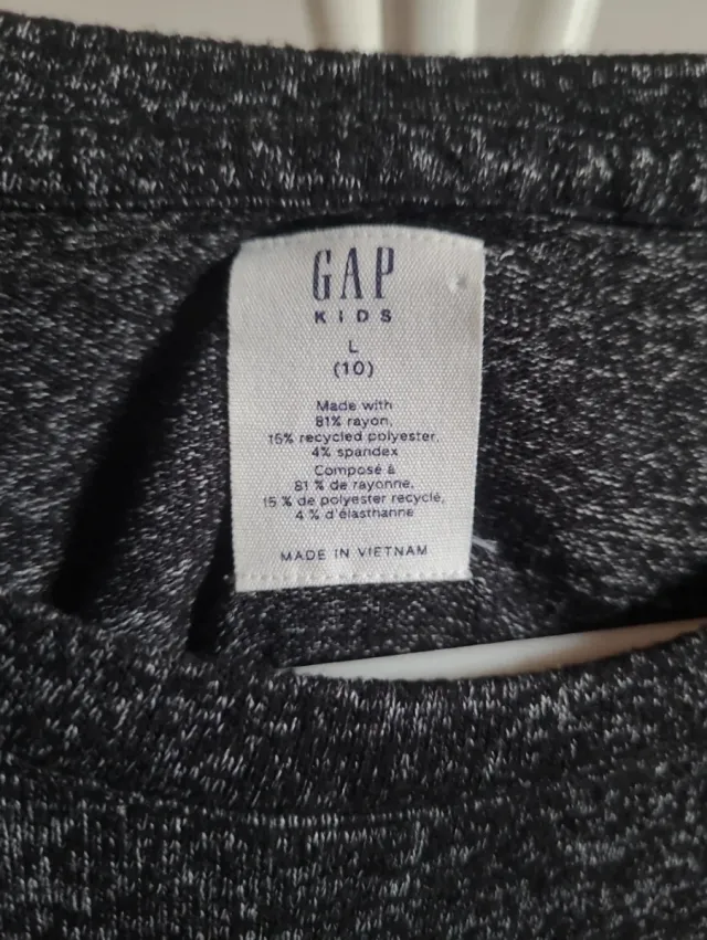 Maglia GAP nera con nodo