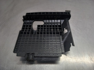 SOPORTE BATERIA MERCEDES-BENZ CLASE B (BM 247) 65