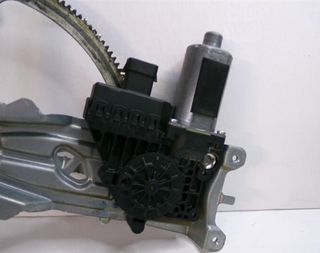 Elevalunas delantero opel 13100418 rh astra 74027