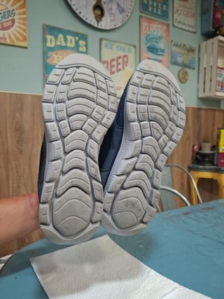 Zapatillas de hombre le hace falta la plantilla 