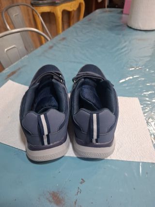Zapatillas de hombre le hace falta la plantilla 