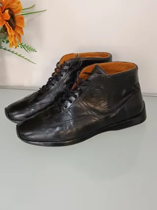 Santoni stivaletti pelle vintage neri