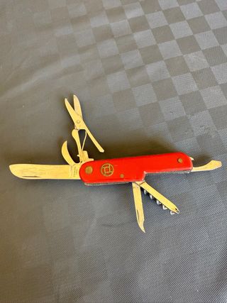 Coltellino multiuso tascabile rosso