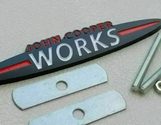 Logo Emblema JCW de Parilla Mini Cooper One 