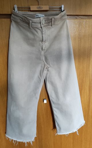 Pantalón Jeans, Zara Talla 38 Beige