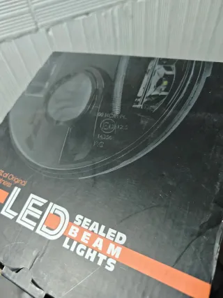 Dos faros LED Jeep wrangler jk land rover discover