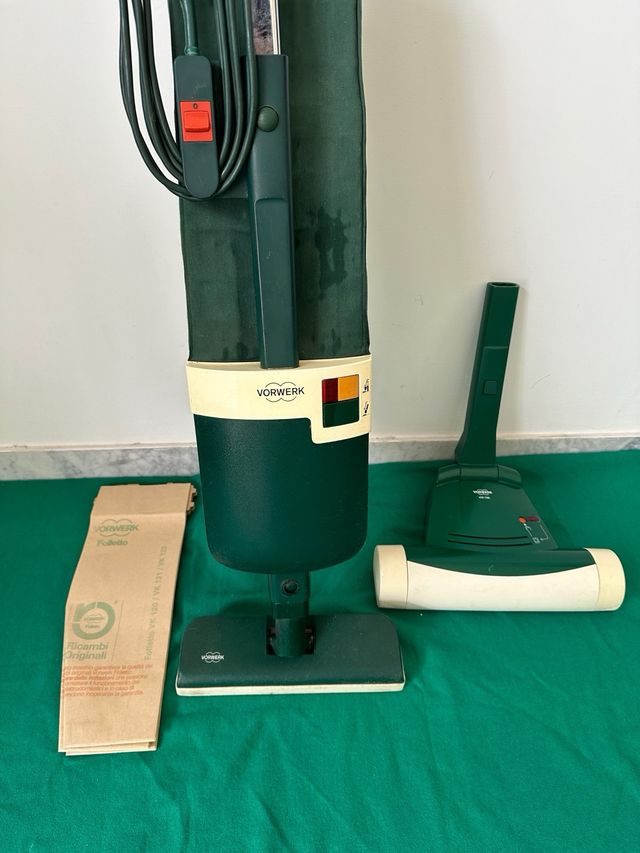 Vorwerk Folletto VK 120 + battitappeto